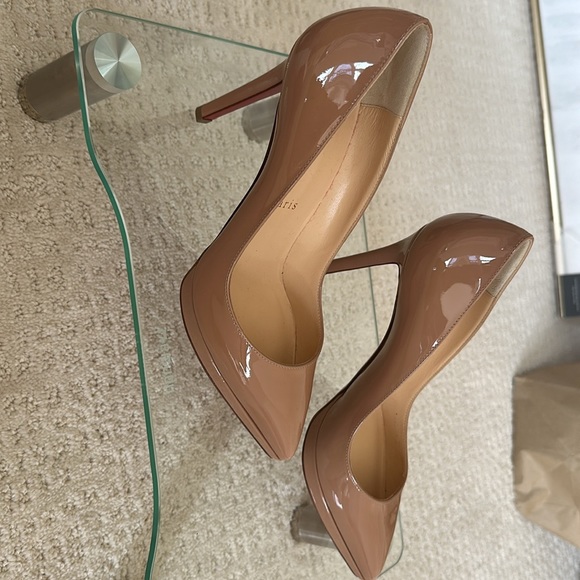 To small - Picture 2 of 8